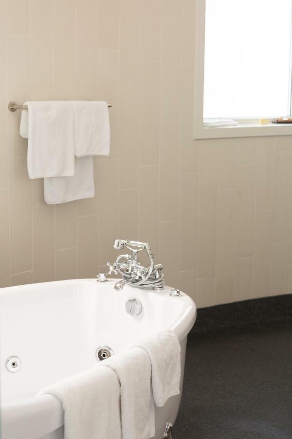 Watertorenhotel Nes מראה חיצוני תמונה